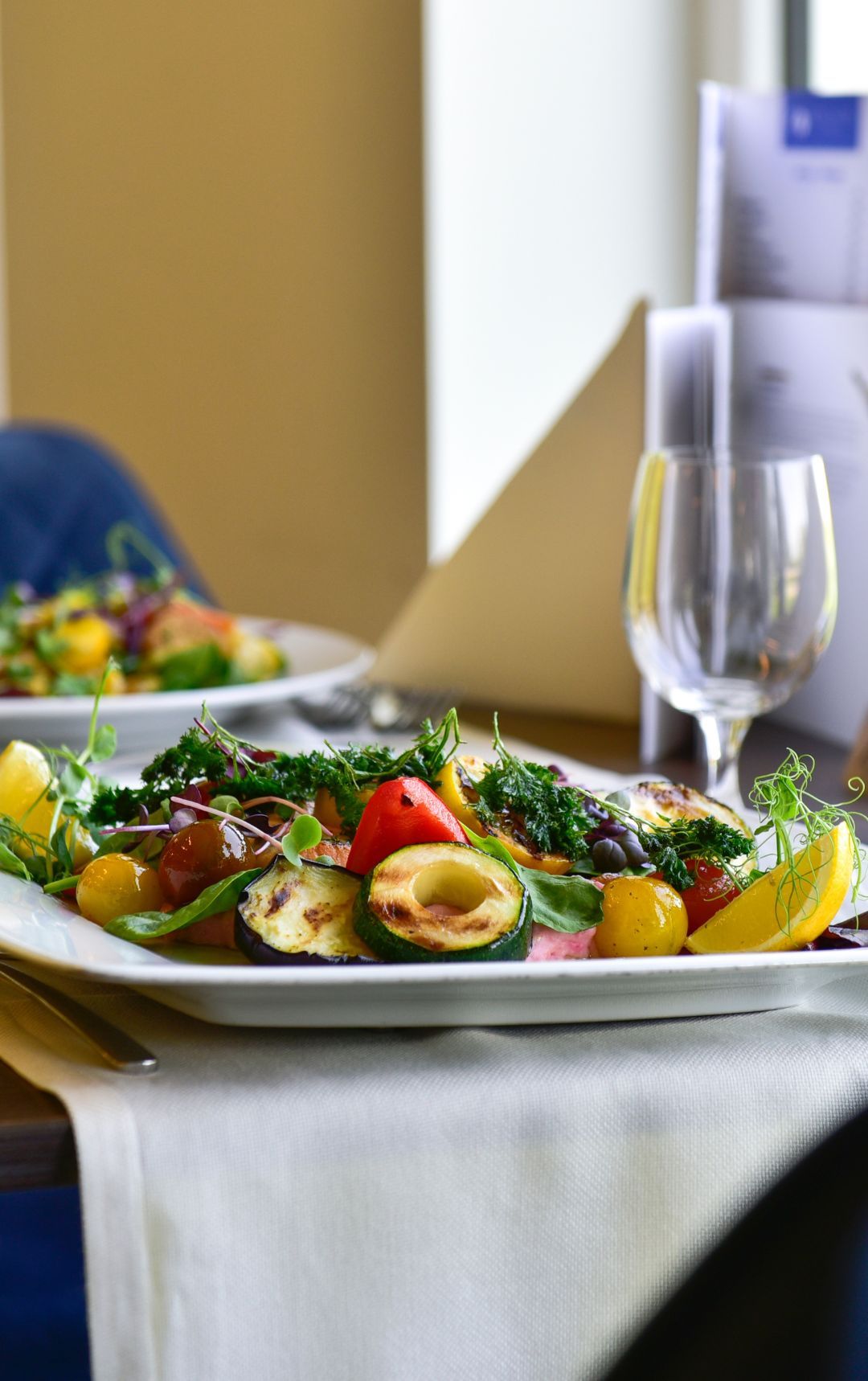 Tematikus vacsoraestek